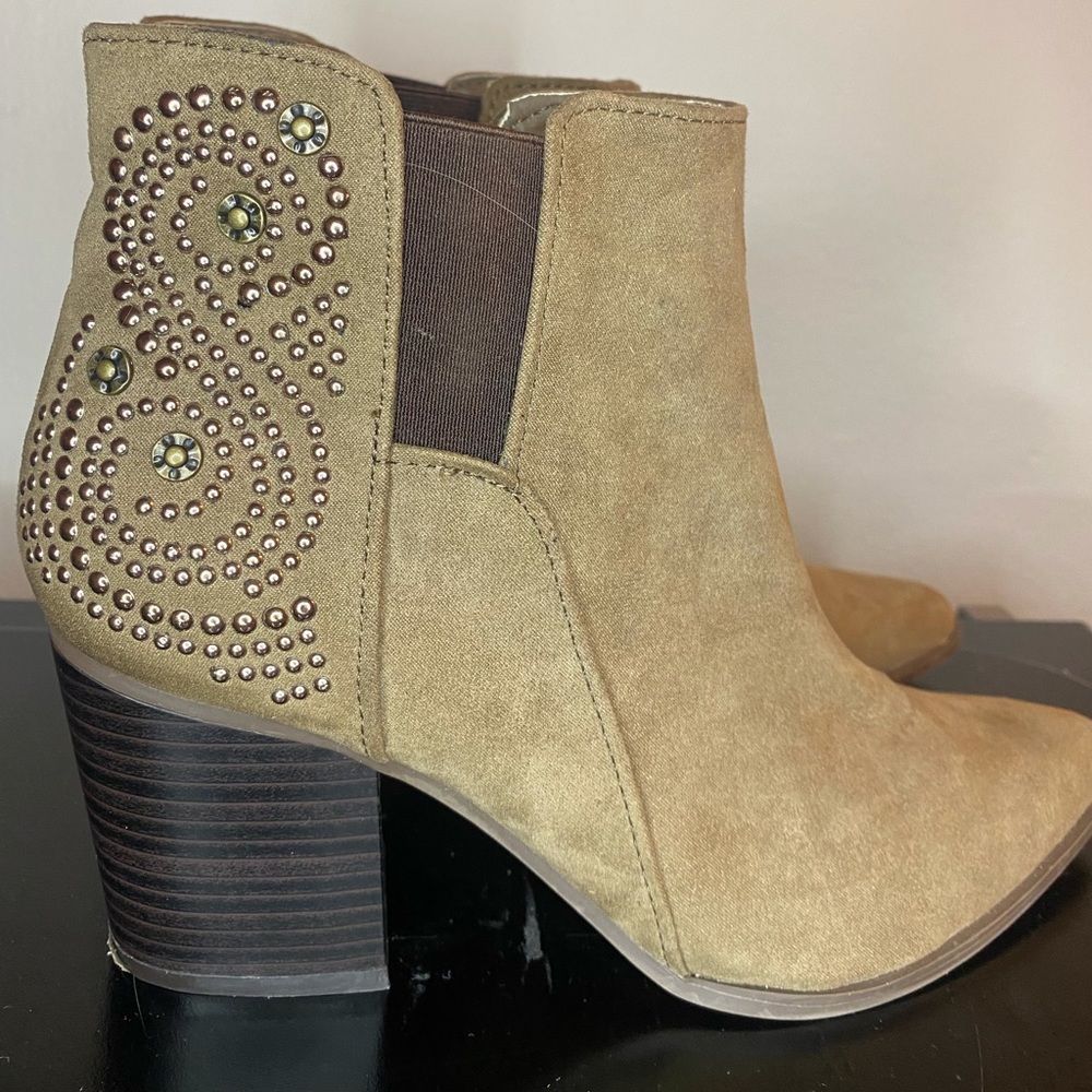 Qupid Booties - image 7